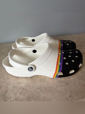 Crocs Classic Rainbow PRIDE Clogs Men’s 9 Women’s 11 Colorful Black White RARE